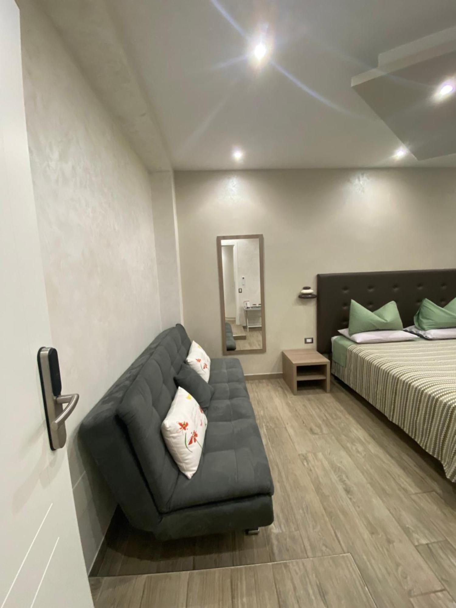 Domus Cinecitta Bed & Breakfast Roma Eksteriør bilde